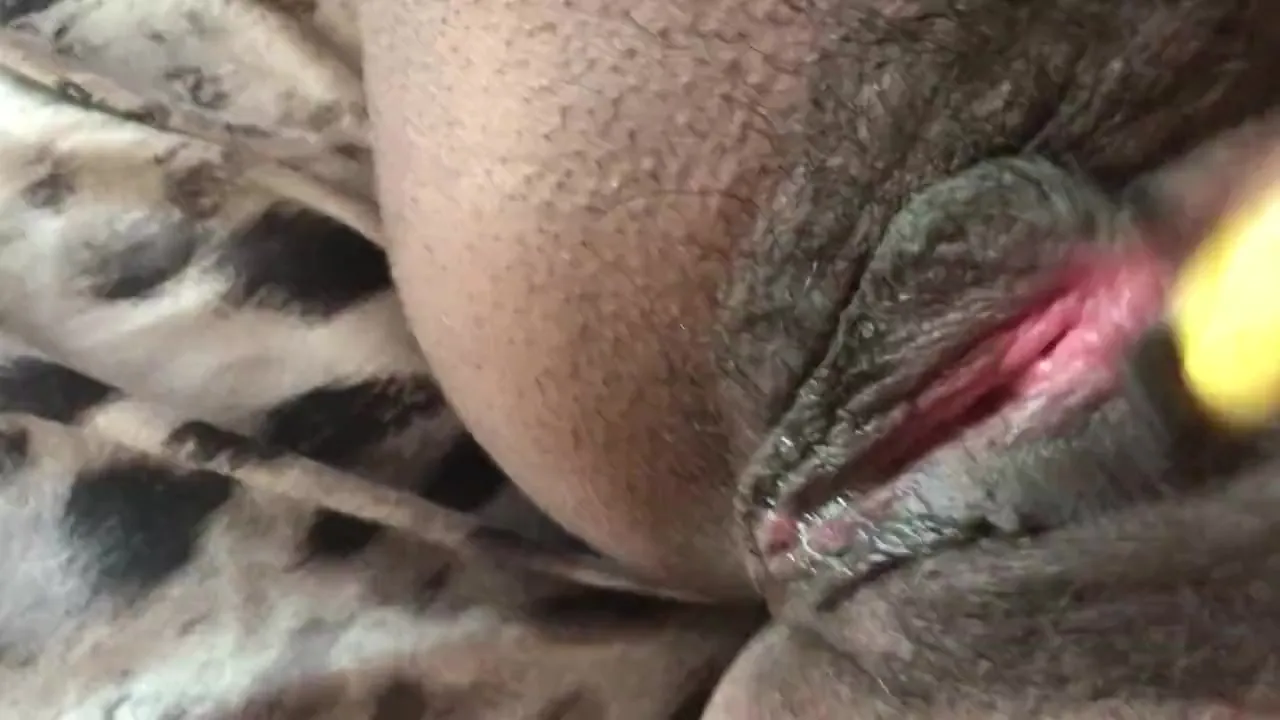 Free Cumming, Fingering & Peeing all over Myself. EXTREME CLOSE UP Porn  Video - Ebony 8