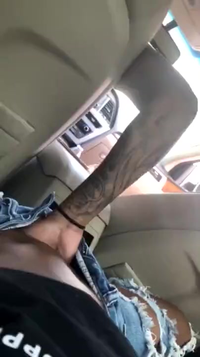 Fingering In Car - Free FINGERING HIS GIRL IN THE CAR Porn Video - Ebony 8