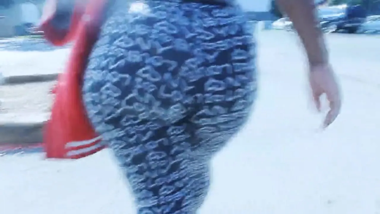 Free Big Booty Walking Porn Video - Ebony 8