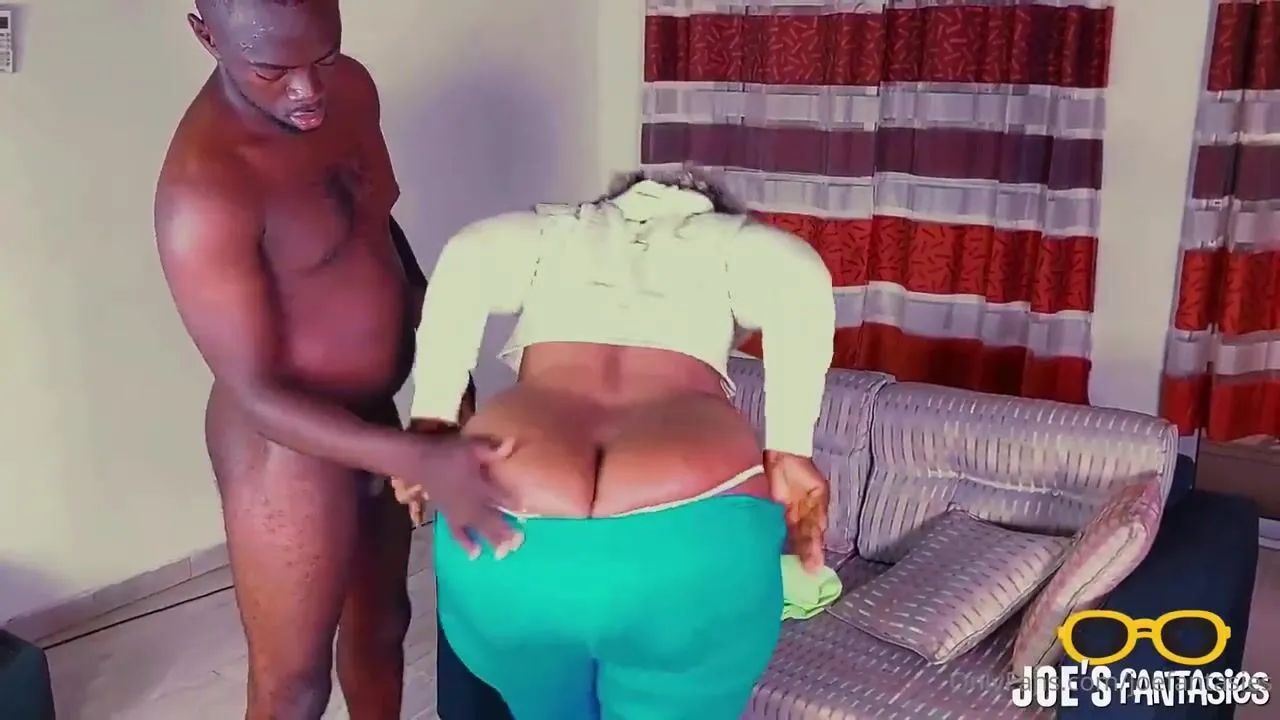 Back Big Sex - Free Large booty, Black woman is having sex from the back with a neighbour,  after sucking his weenie Porn Video - Ebony 8