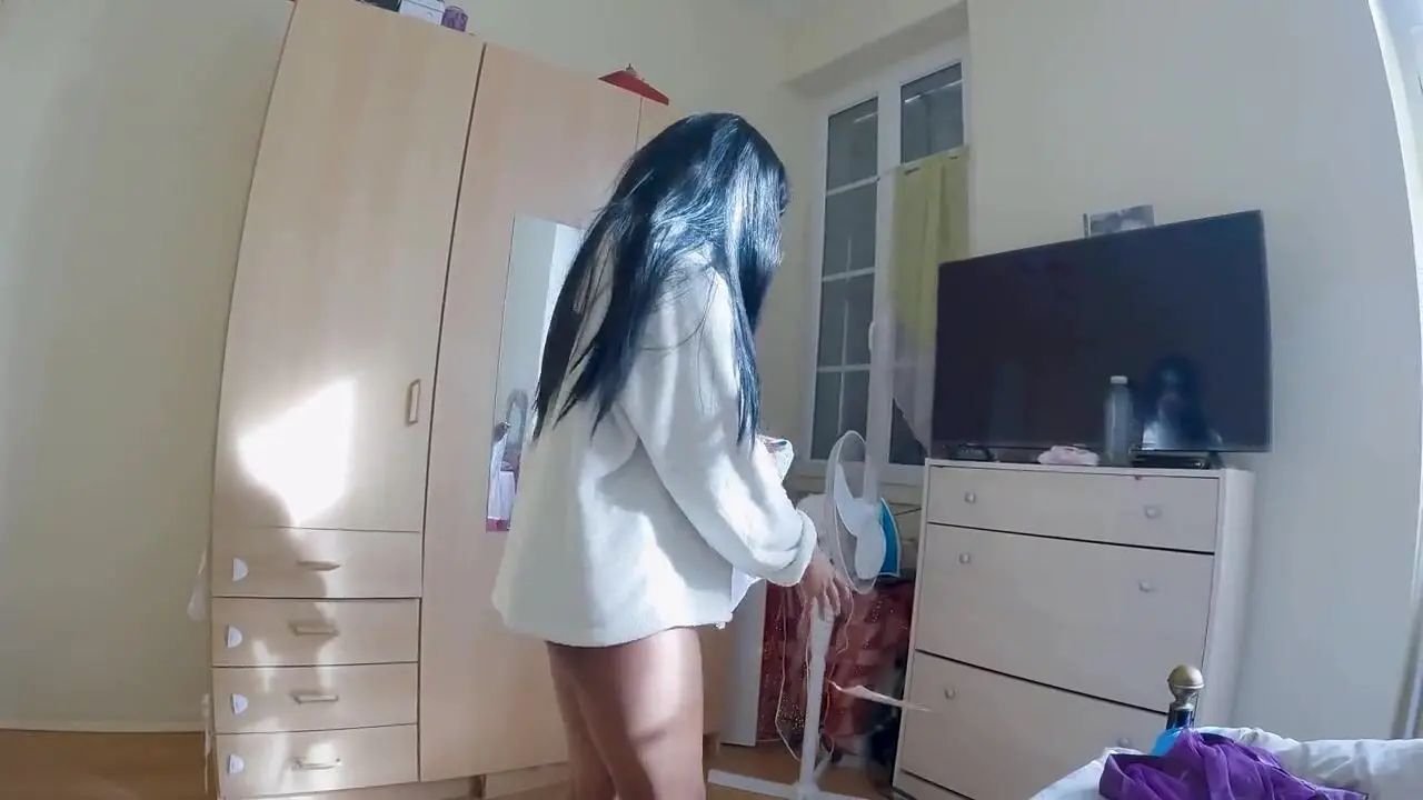 Free Ado noir dans une chemise violet transparentes Porn Video - Ebony 8