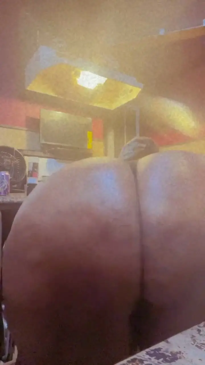 Free Big Beautiful Woman clapping butt large haunches & twat teaser Porn  Video - Ebony 8