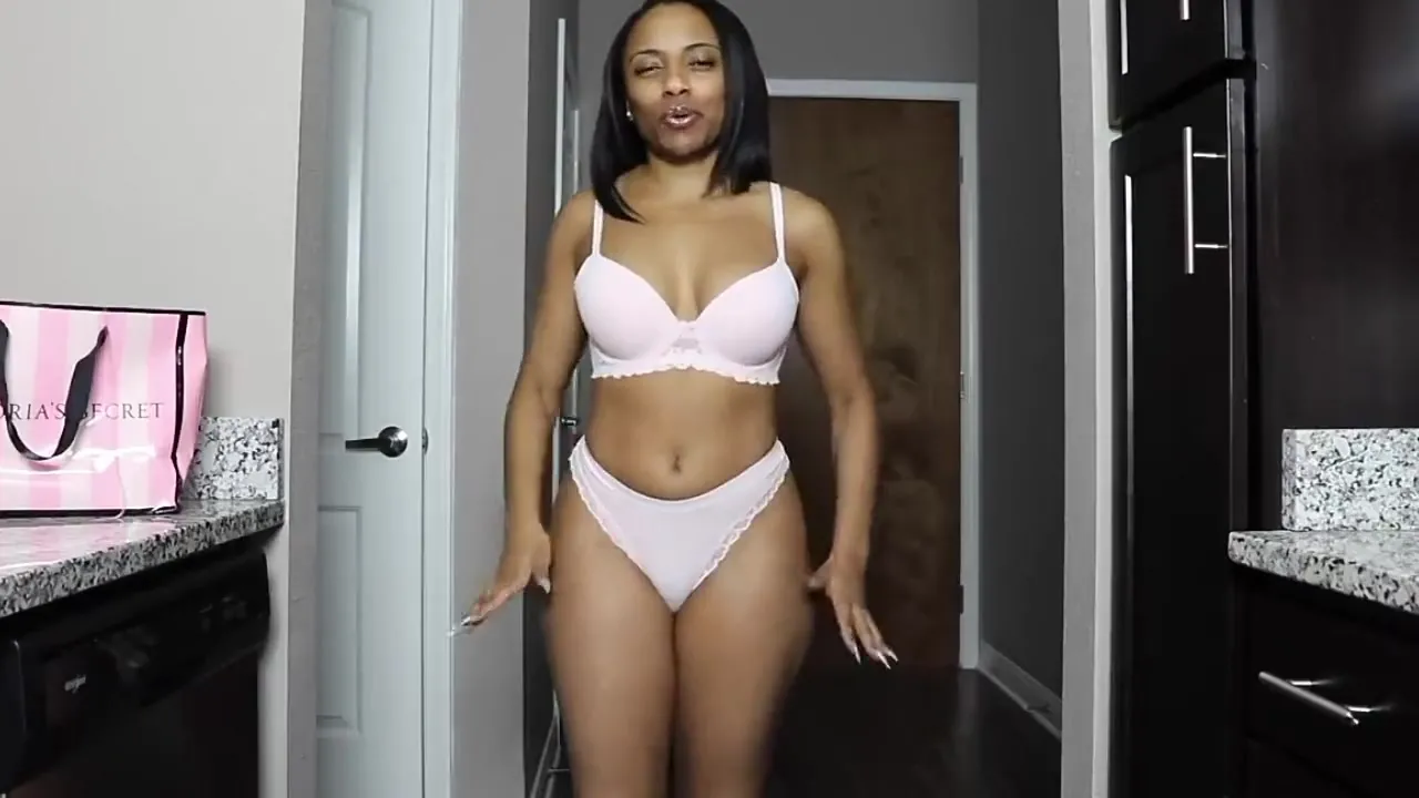 Phat Black Booty Thong - Free Sexy Big Booty Black Woman trying on Lingeries (g String) Porn Video -  Ebony 8
