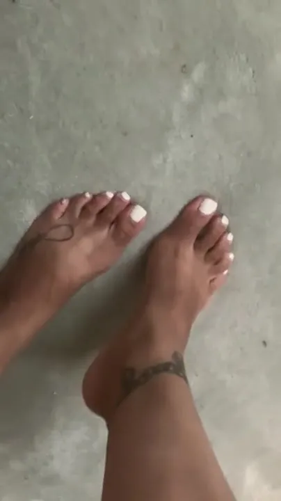 Feet Nail Polish - Free Feet! White Toe Nail Polish Porn Video - Ebony 8