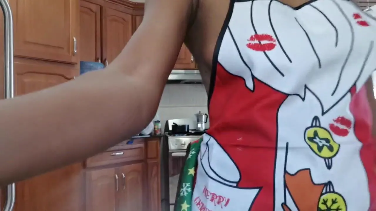 Free Cooking Floozy - Hawt Black Cook and Bang in the Kitchen Bizarre  Squirt on the Table Porn Video - Ebony 8