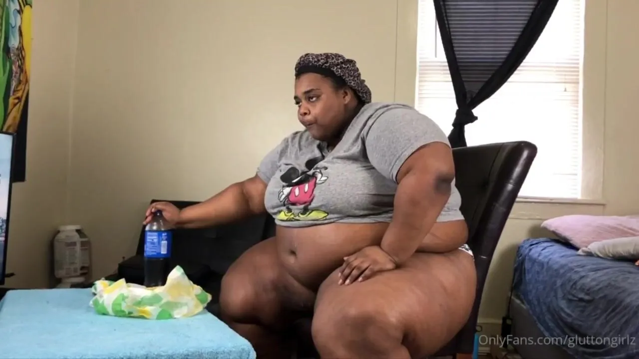 Free Feedee SSBBW vs two Footlong Subs Porn Video - Ebony 8