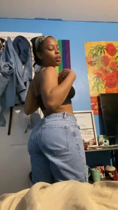 404px x 716px - Free Undressing after a Lengthy Day at Work *full Vid in Bio* Porn Video -  Ebony 8